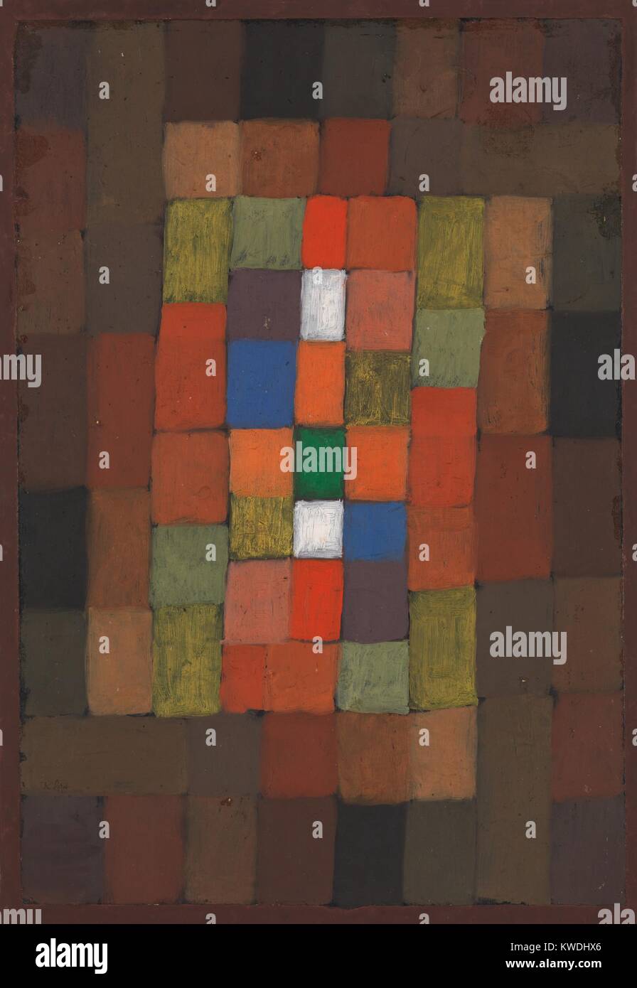 Statico-dinamico, gradazione di Paul Klee, 1923, disegno svizzero, olio, tempera e inchiostro su carta. Toni e sfumature di arancione interagire con colori di giallo, il verde e il blu. I colori intensi del centro, diventa più scuro e meno staturated in corrispondenza dei bordi (BSLOC 2017 7 70) Foto Stock