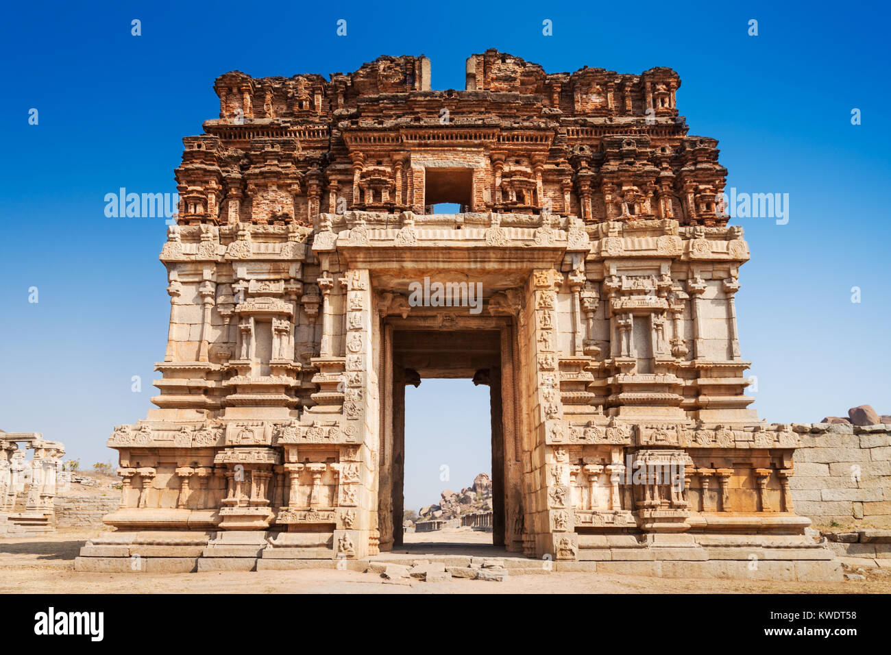 Vijayanagara tempio indù e rovine, Hampi, India Foto Stock