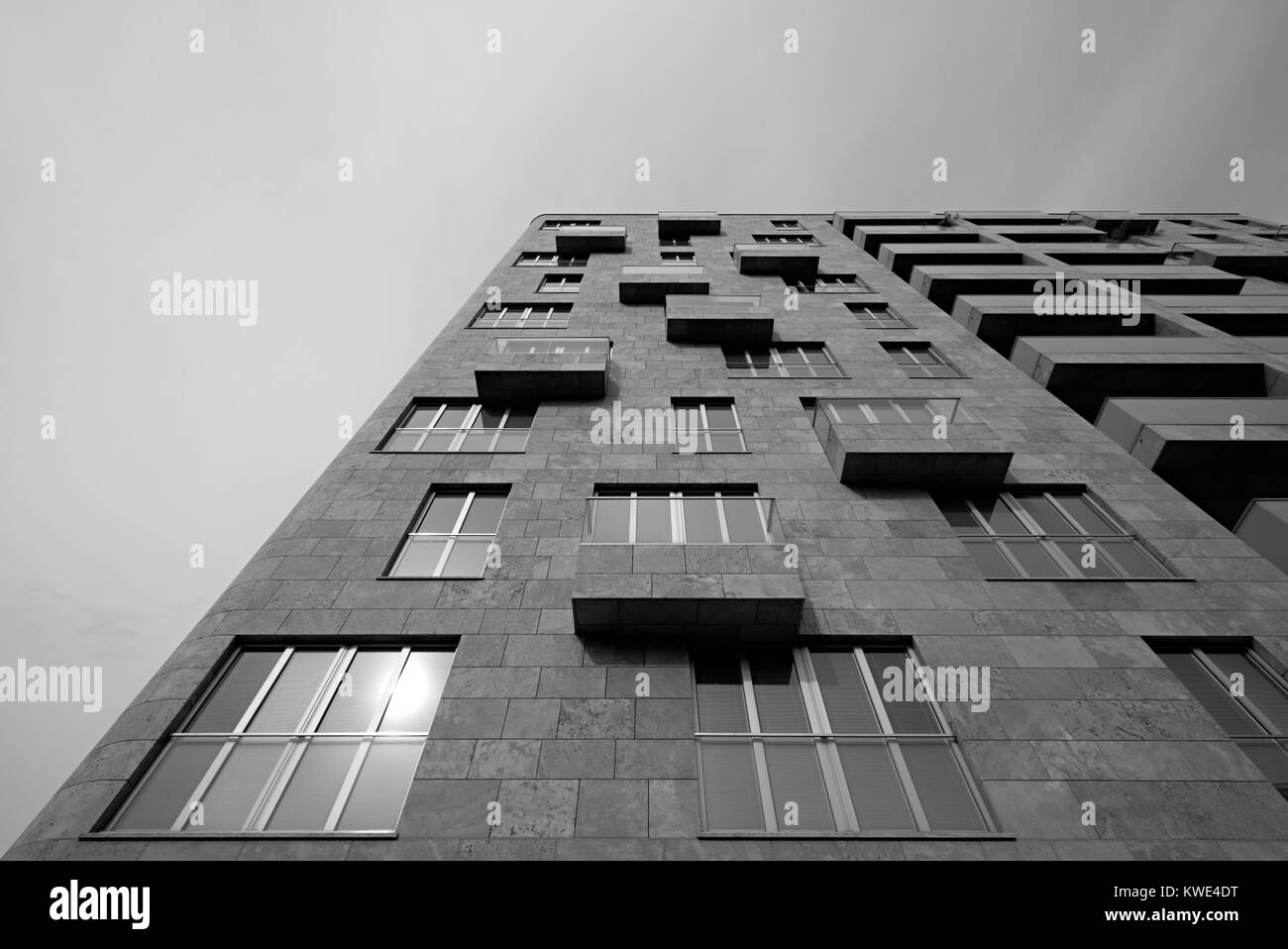 Ampia angolazione di un nuovo edificio presso la Potsdamer Platz di Berlino. Foto Stock