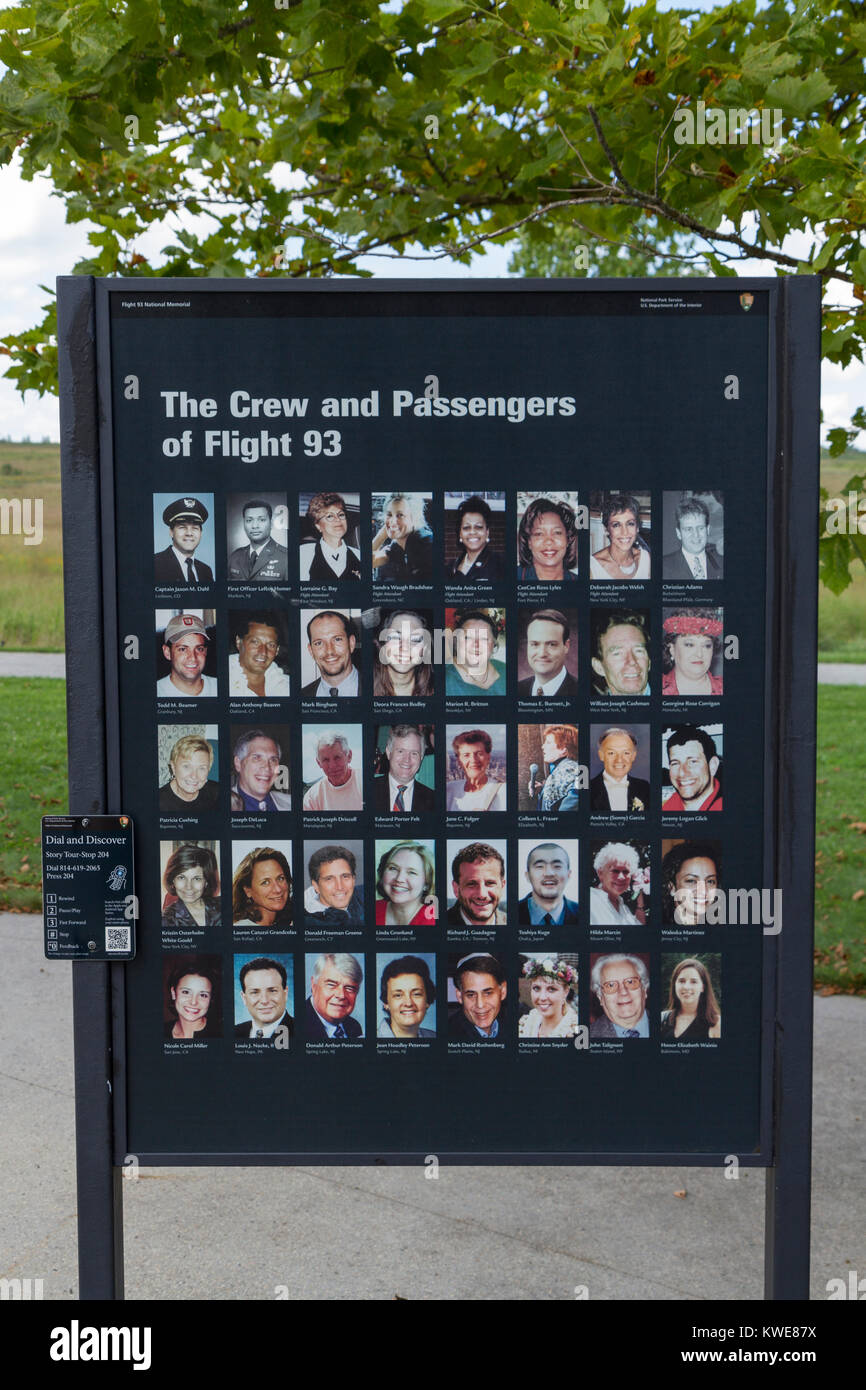 Pannello con equipaggio e passeggeri su unito 93, il volo 93 National Memorial site Visitor Center vicino a Shanksville, Pennsylvania, USA. Foto Stock