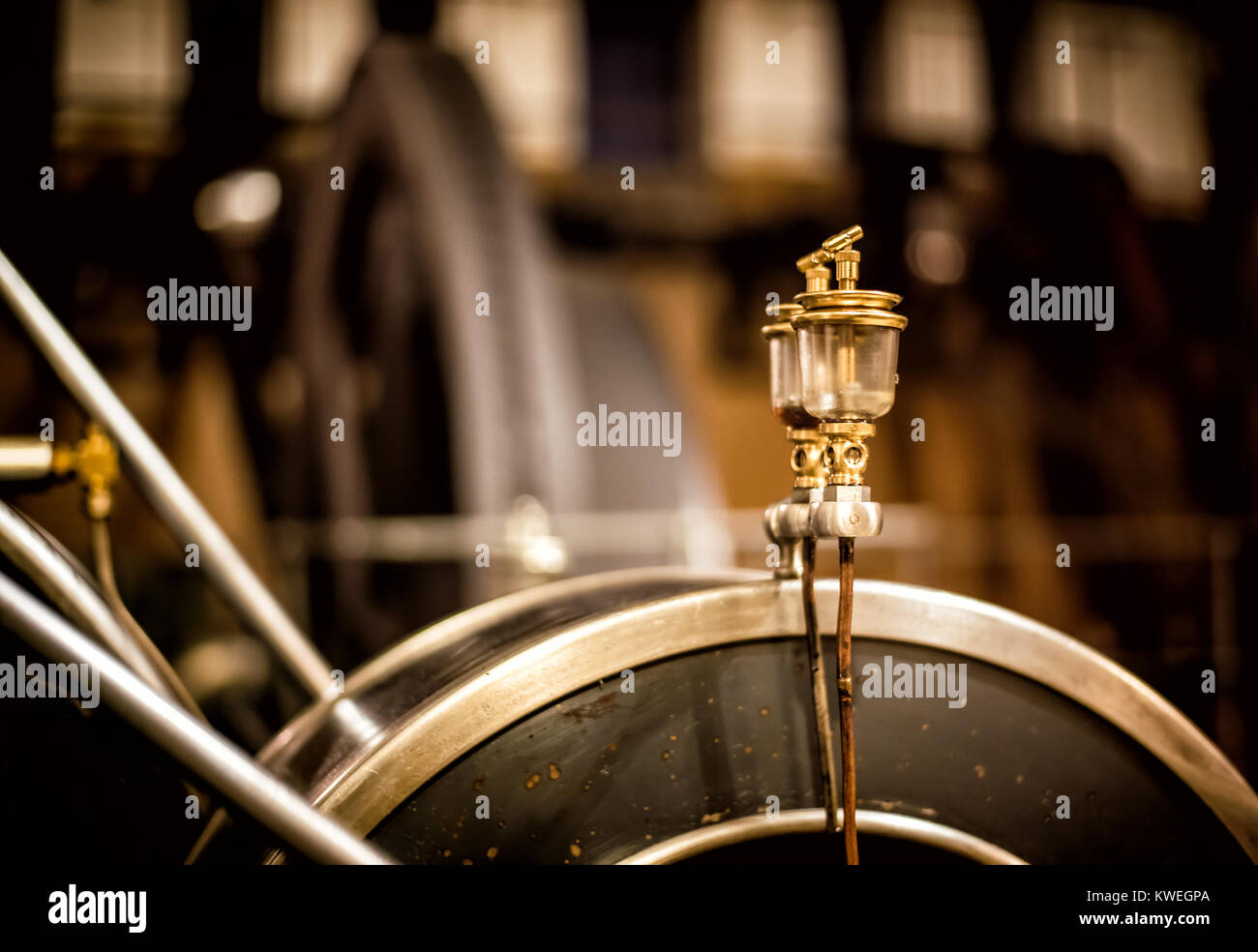 Le valvole sul motore di vapore Foto Stock