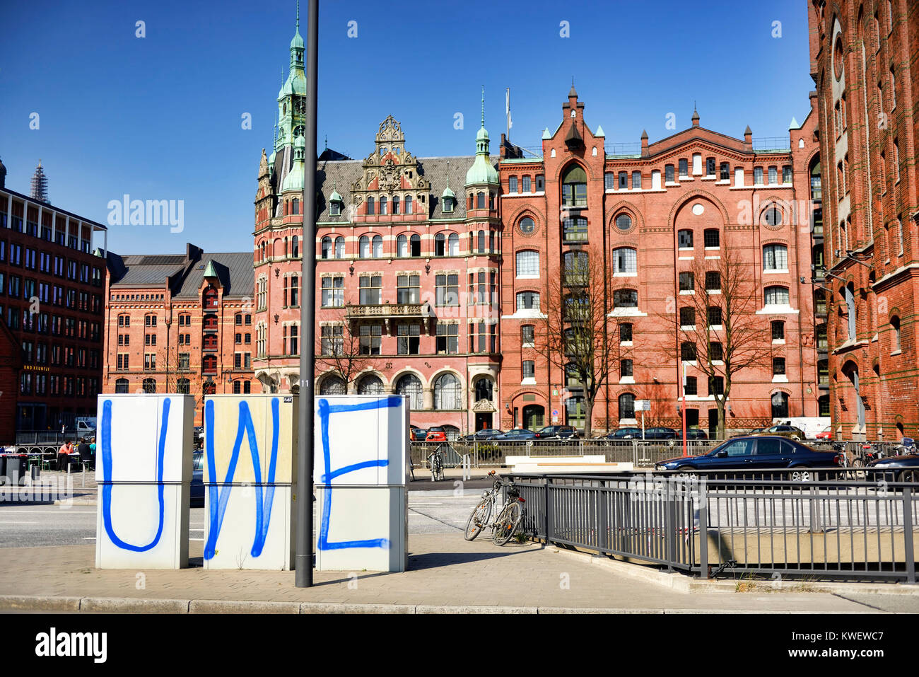 Quay Brooktor con omaggio a Uwe Seeler nella città portuale di Amburgo, Germania, Europa Brooktorkai mit Hommage un Uwe Seeler in der Hafencity von ha Foto Stock