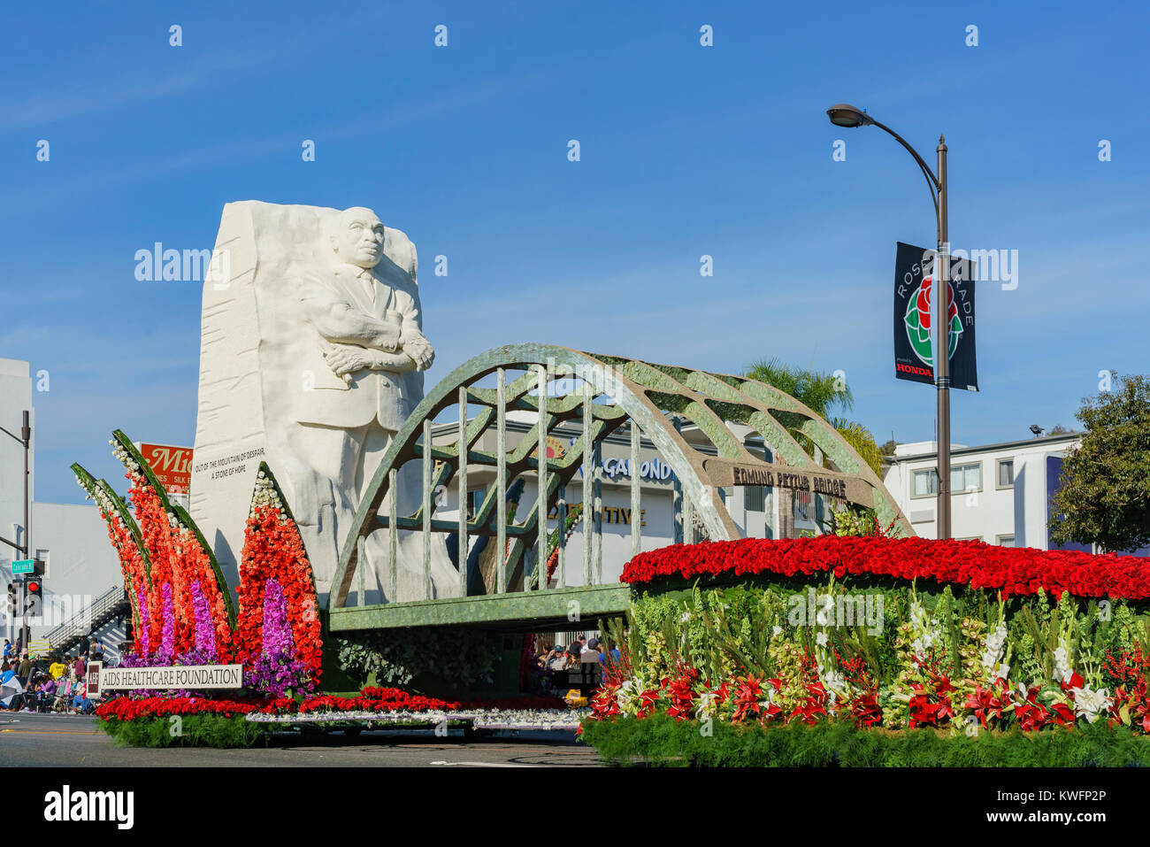 Pasadena, 1 gen: Alabama Edmund Pettus stile ponte galleggiante nel famoso Rose Parade - America del nuovo anno celebrazione il Jan 1, 2017 a Pasadena, Cali Foto Stock