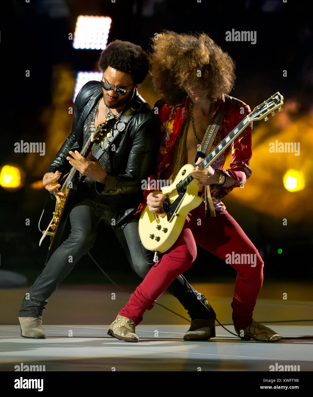 FLUSHING NY- 26 AGOSTO: Lenny Kravitz Craig Ross del Giorno Uno del 2013 US Open a USTA Billie Jean King National Tennis Center il 26 agosto 2013 nel quartiere di lavaggio del Queens borough di New York City. Persone: Lenny Kravitz Craig Ross Foto Stock