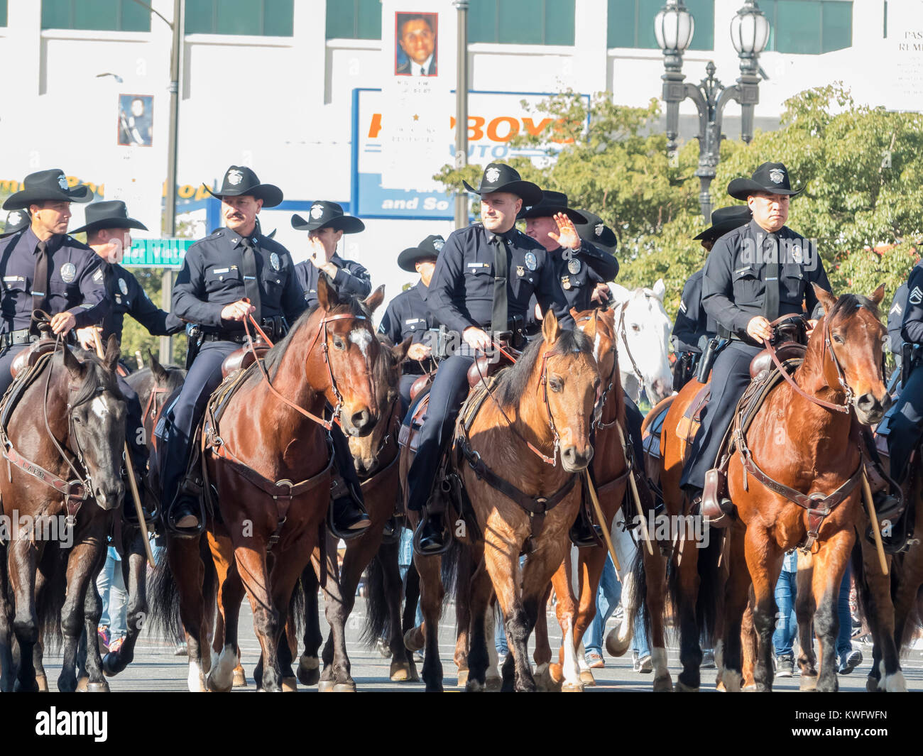 Pasadena, 1 gen: Los Angeles il dipartimento di polizia nel famoso Rose Parade - America del nuovo anno celebrazione il Jan 1, 2017 a Pasadena, in California, uni Foto Stock