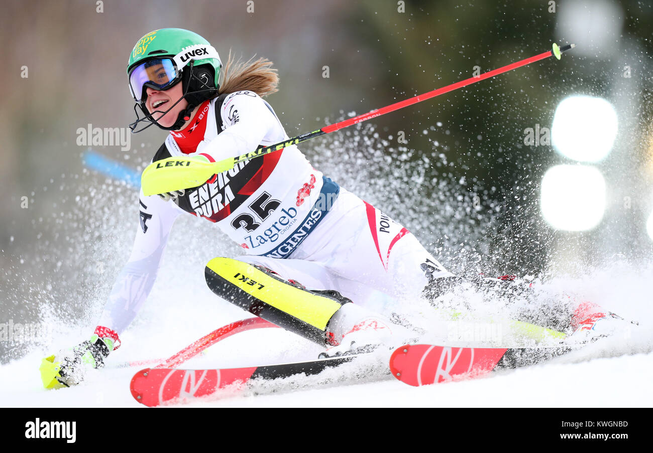 Zagabria, Croazia. 3 gennaio, 2018. Katharina Gallhuber dell'Austria compete durante la prima prova di Coppa del Mondo di Sci Alpino del signore di Slalom a Zagabria in Croazia, a gennaio 3, 2018. Katharina Liensberger 6 finiti in prima esecuzione. Credito: Slavko Midzor/Xinhua/Alamy Live News Foto Stock