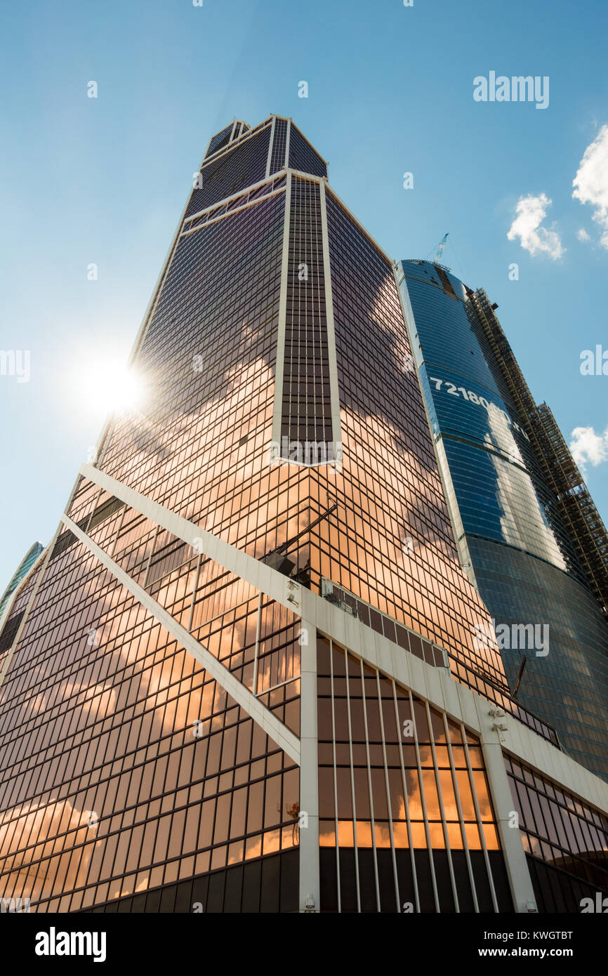 Mosca - Agosto 06, 2015: Architettura di grattacieli nella città di Mosca Foto Stock