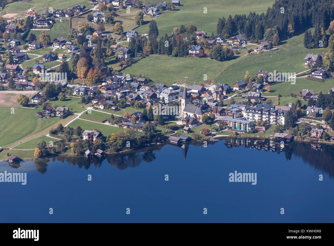 Il Altausee lago di montagna, in Stiria, Austria, parte delle montagne di morti, Foto Stock