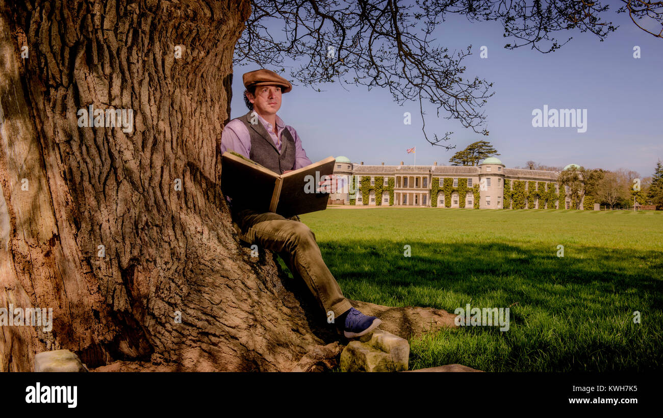 Artista Jeremy Houghton a Goodwood House quando fu artista in residenza nel 2016. Foto Stock