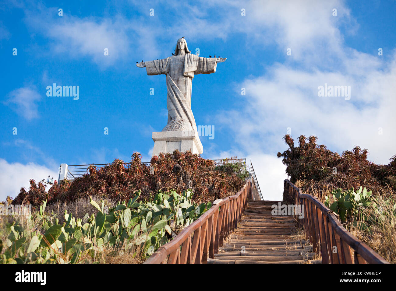 Il Cristo Re statua è un monumento cattolica sull' isola di Madeira, Portogallo Foto Stock