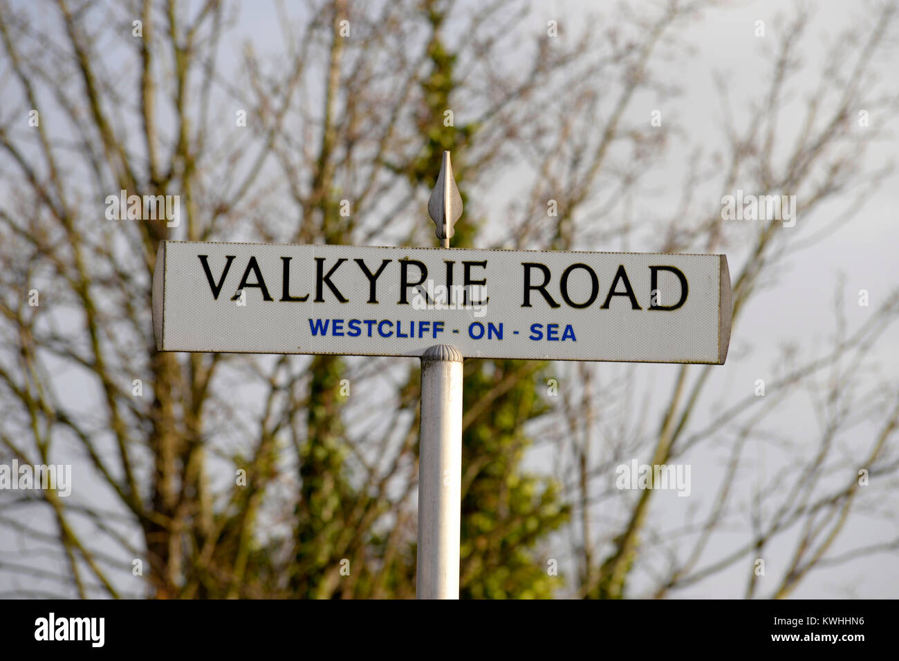 Valkyrie Road, segui le indicazioni per Westcliff on Sea, Essex. Cartello stradale. Cartello Foto Stock