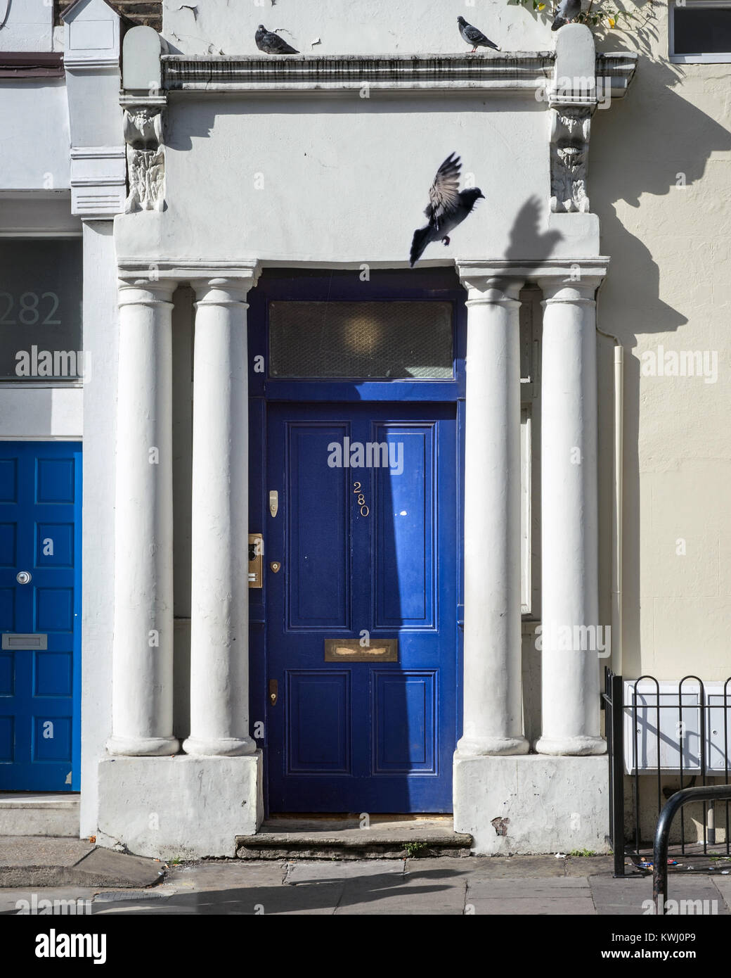 La porta blu dal film 'Notting Hill' Foto Stock