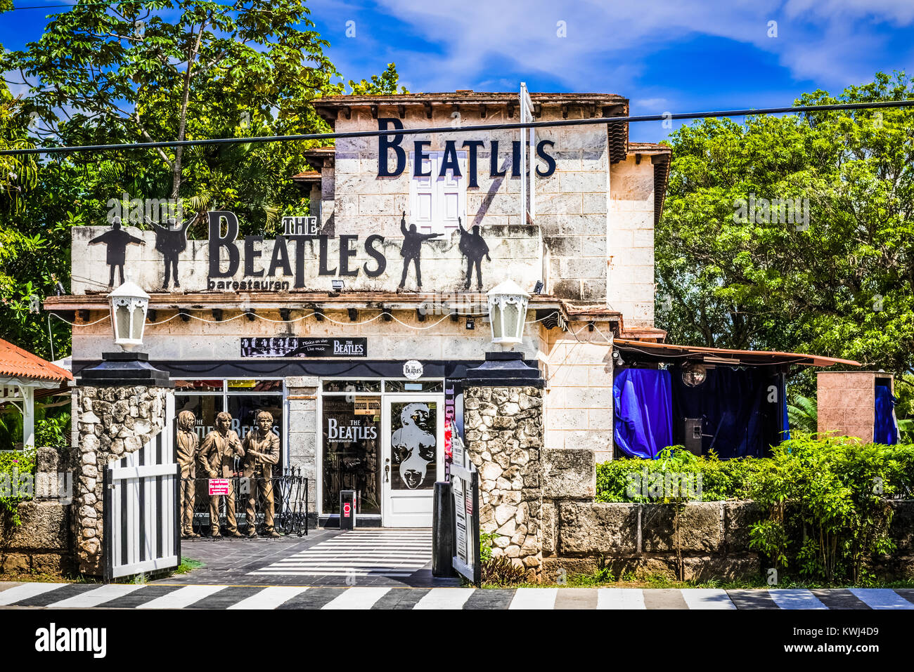 HDR - il famoso live music bar 'Beatles' di Varadero Cuba per i turisti e per i popoli cubano - Serie Cuba Reportage Foto Stock