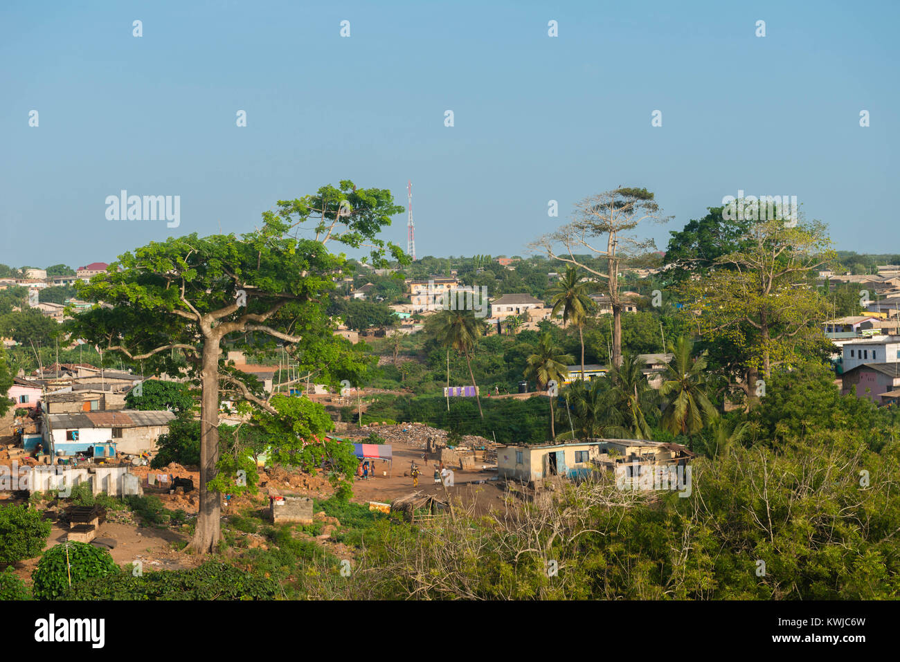 Piccola cittadina di Senya Beraku, Gold Coast, Regione centrale, Ghana, Africa Foto Stock