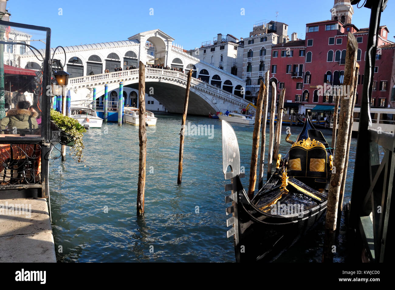 Vista del Ponte di Rialto, Venezia, Italia Foto Stock