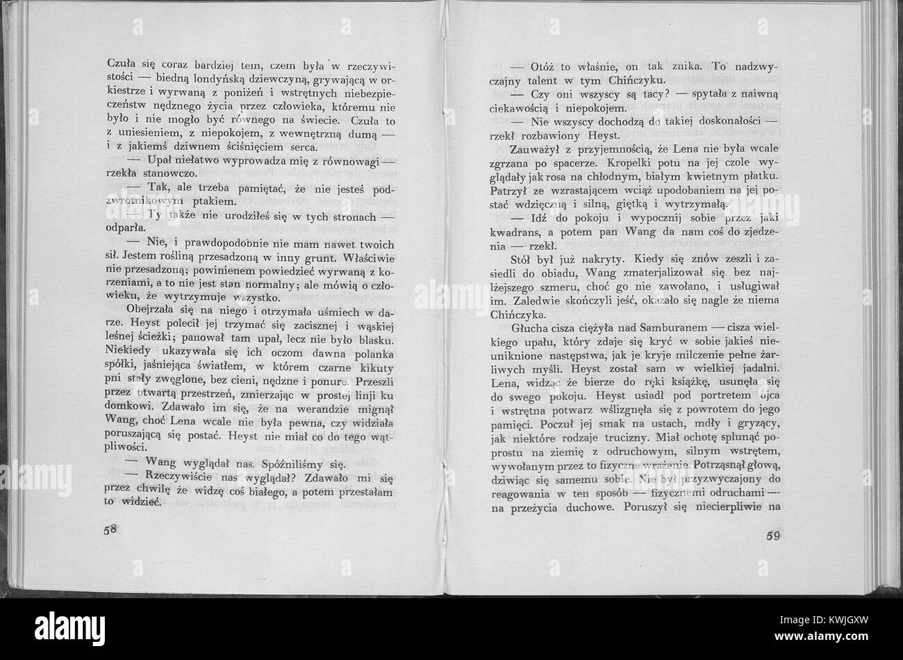 Una pagina da 'Zwycięstwo' (Vittoria) di Joseph Conrad, un autore polacco-britannico, con testo dal volume i, pagine 58-59, che riflette il suo stile narrativo e il suo contributo letterario alla letteratura dei primi anni del XX secolo. Foto Stock