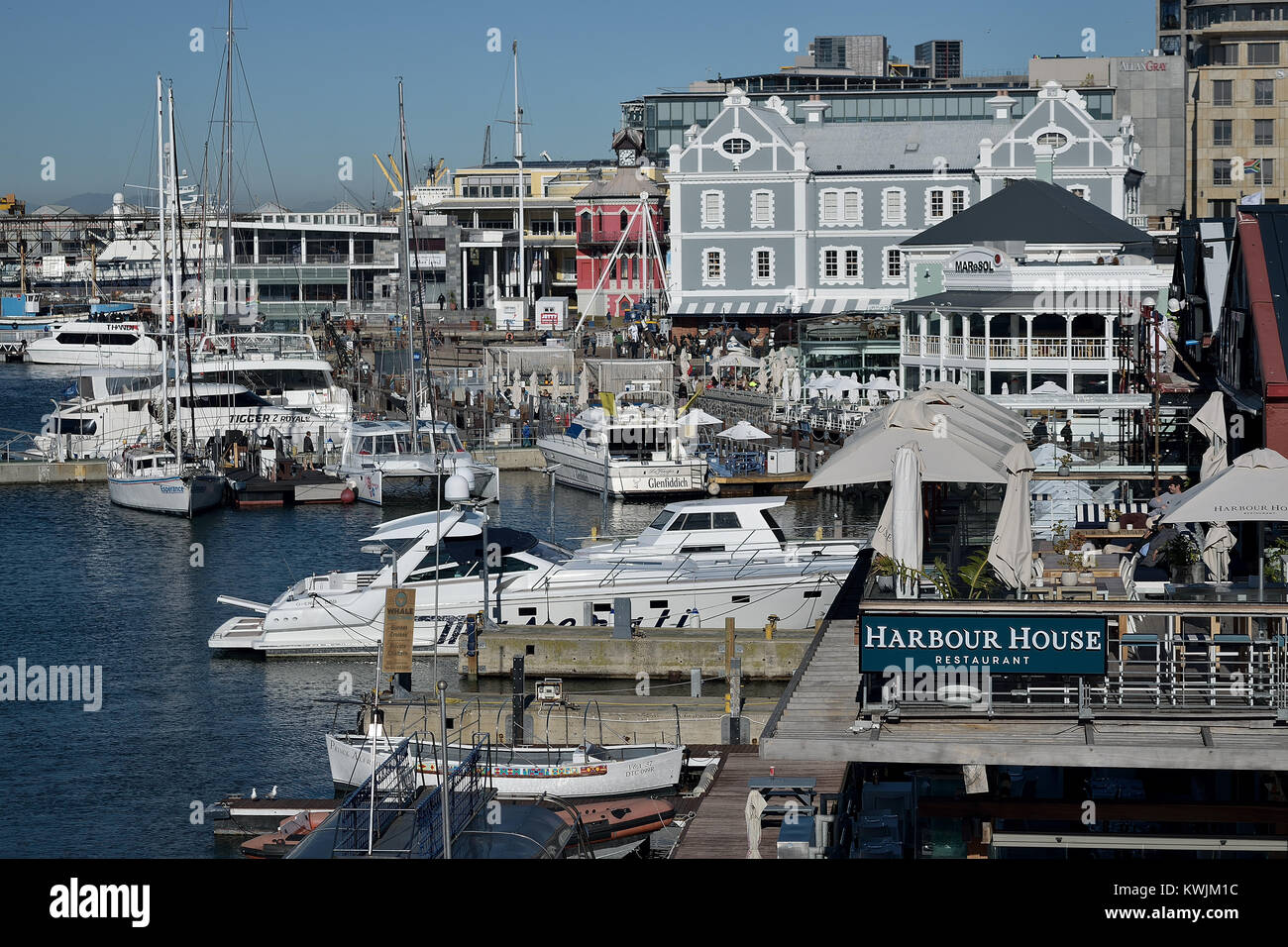 Vista al V & A Waterfront a Città del Capo in Sud Africa Foto Stock