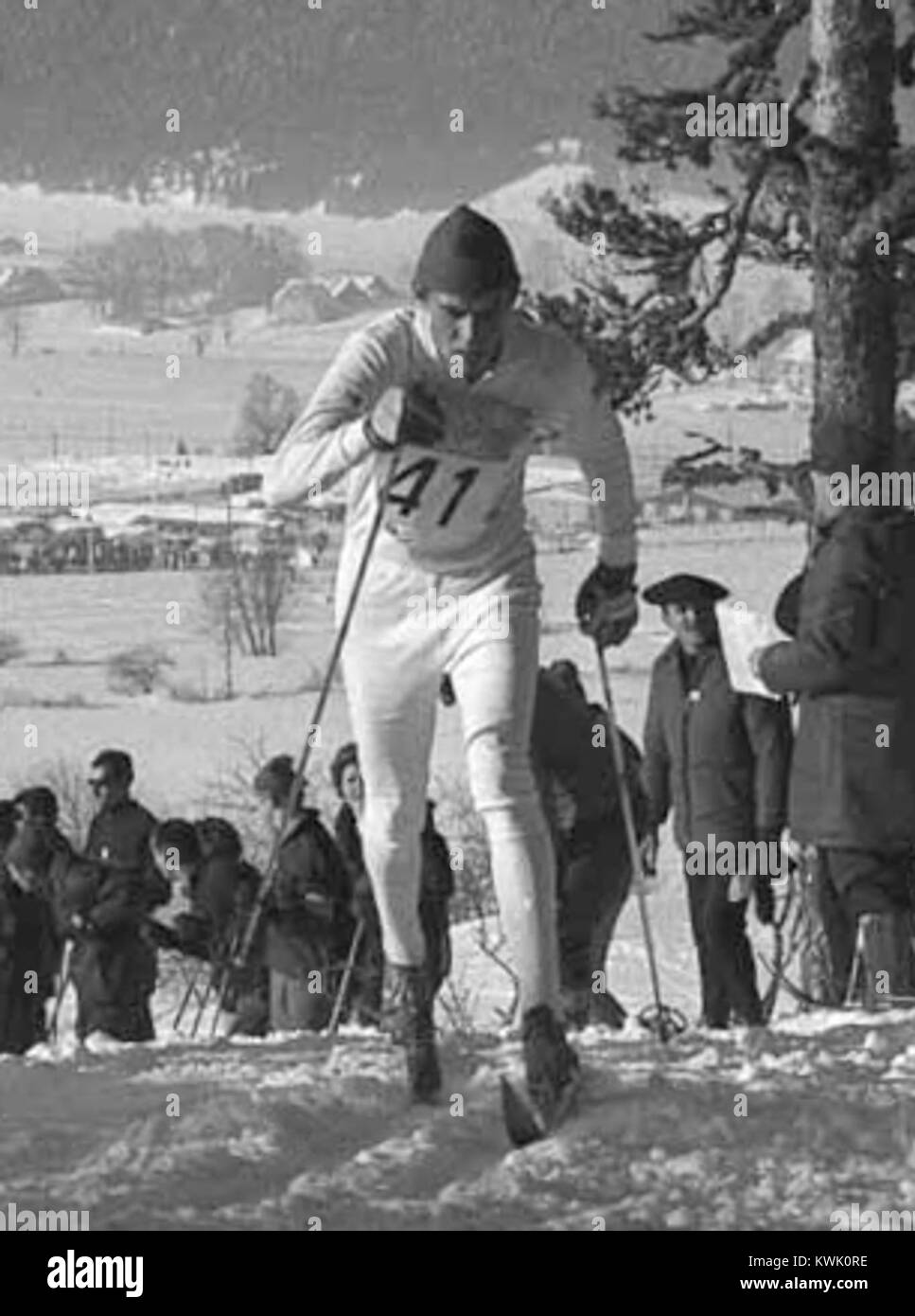 Fotografia dello sci di fondo svedese Jan Halvarsson scattata durante le Olimpiadi invernali del 1968 a Grenoble, in Francia, dove ha gareggiato in eventi di sci per la Svezia. Foto Stock