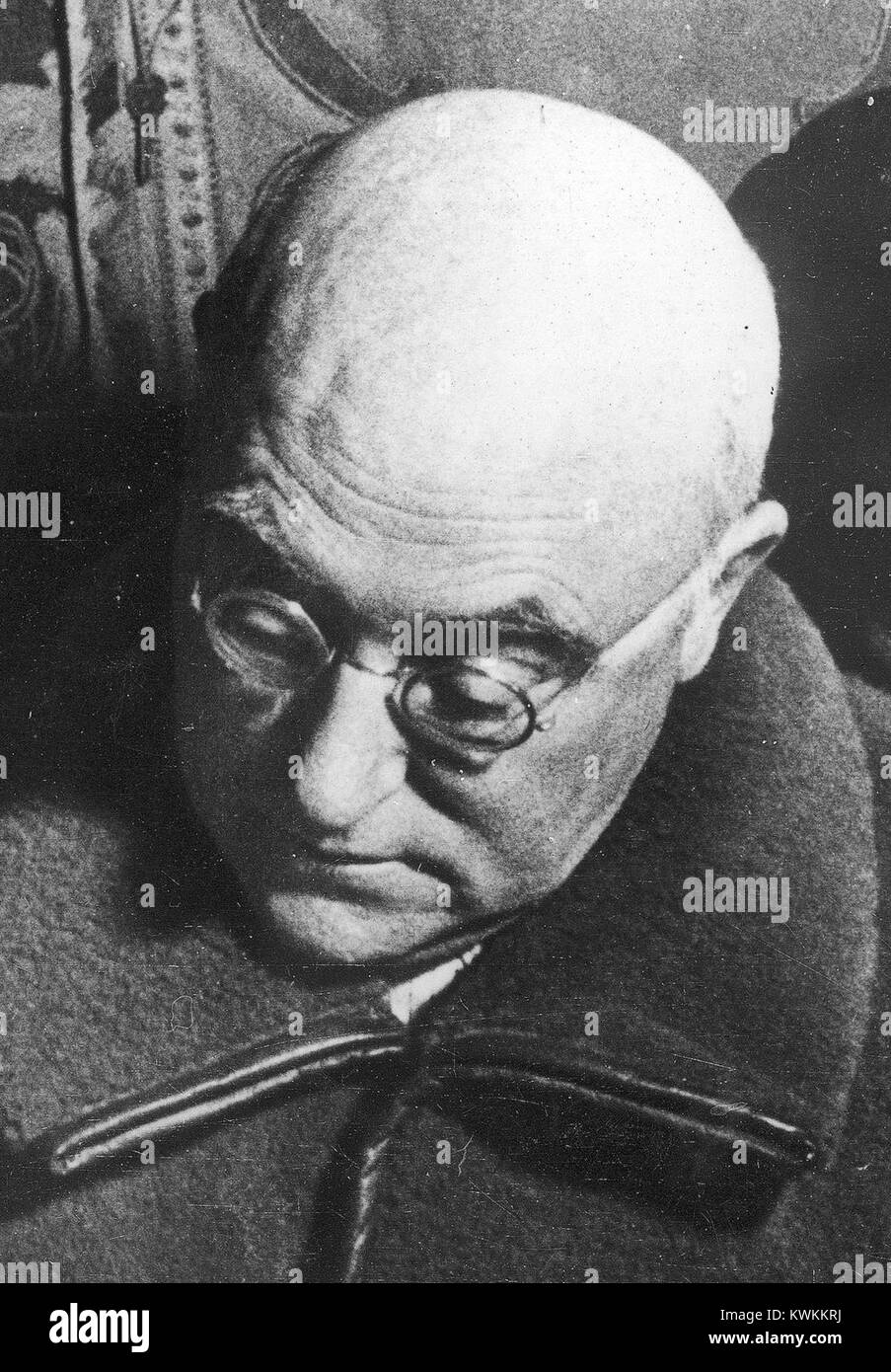 Nel 1937 una fotografia ritratto del generale José Miaja (1878-1958) cattura la sua apparizione durante la guerra civile spagnola, dove detenne il comando delle forze repubblicane a Madrid durante l'assedio del 1936. Foto Stock