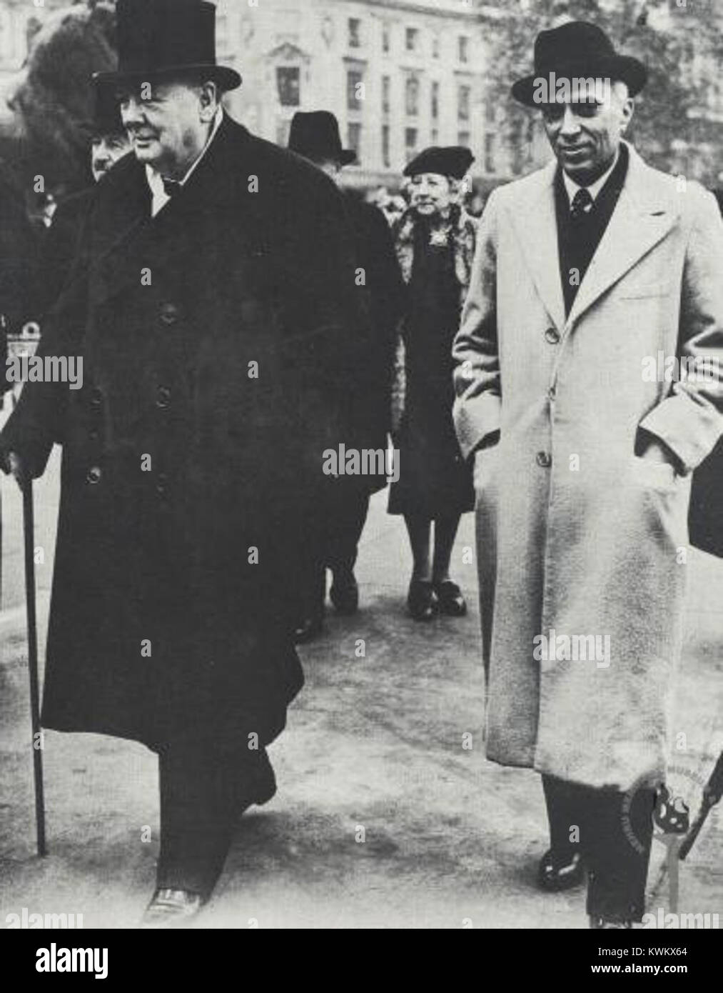 Jawaharlal Nehru con Winston Churchill, Londra, Ottobre 1948 Foto Stock