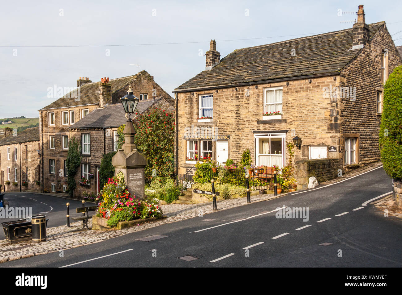 Casa a Saddleworth Bank, la piazza, Diggle, Oldham, England, Regno Unito Foto Stock