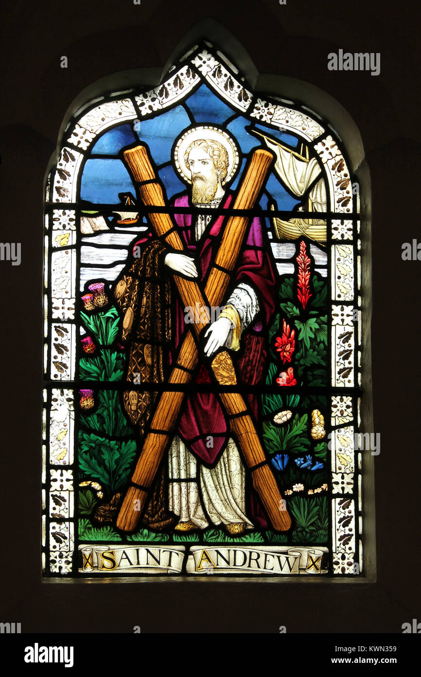 Vetrata raffigurante Sant'Andrea - il santo patrono della Scozia Foto Stock