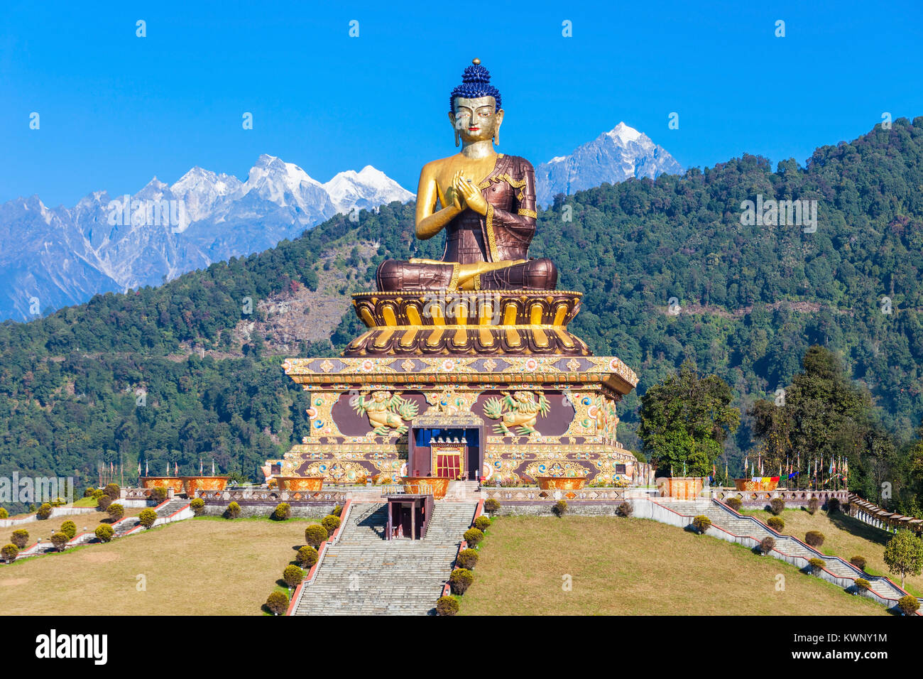 Gautama Buddha statua del Buddha Park di Ravangla in Sud Il Sikkim, India Foto Stock