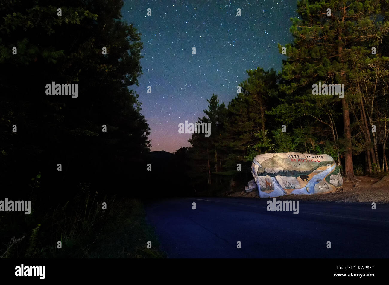 Pockwockamus Rock e Katahdin di notte. Foto Stock
