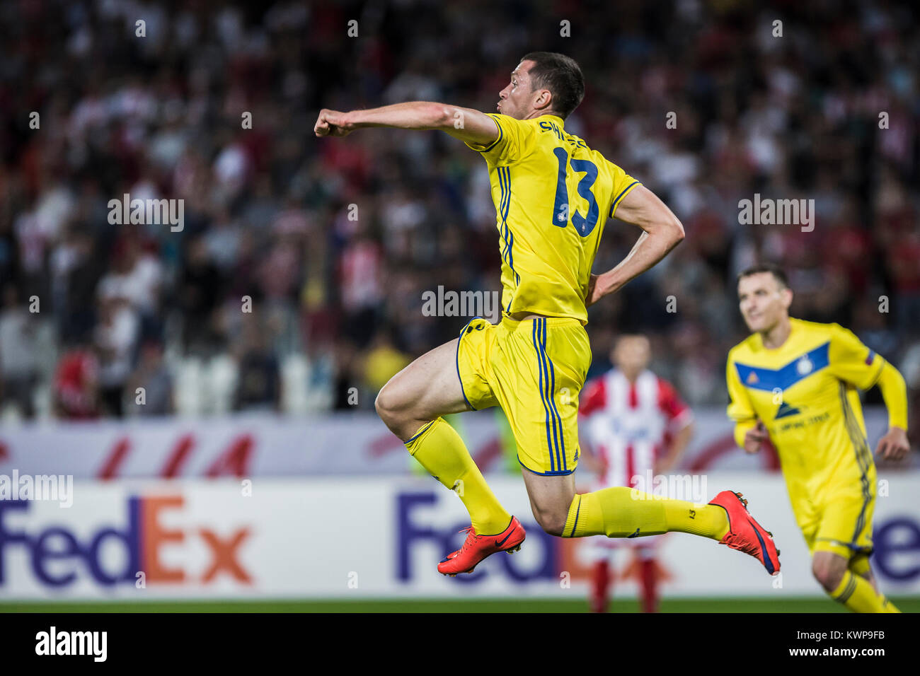 14 settembre 2017, Red Star Stadium, Belgrado, Serbia; avanzamento Nikolai Signevich di FC BATE Borisov celebra il suo obiettivo Foto Stock