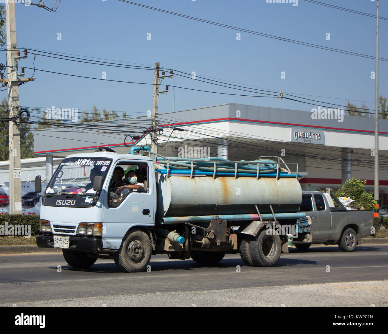 CHIANG MAI, Thailandia - 24 dicembre 2017: Privato del serbatoio acque nere carrello. Foto di road no.121 circa 8 km dal centro cittadino di Chiangmai, Thailandia. Foto Stock