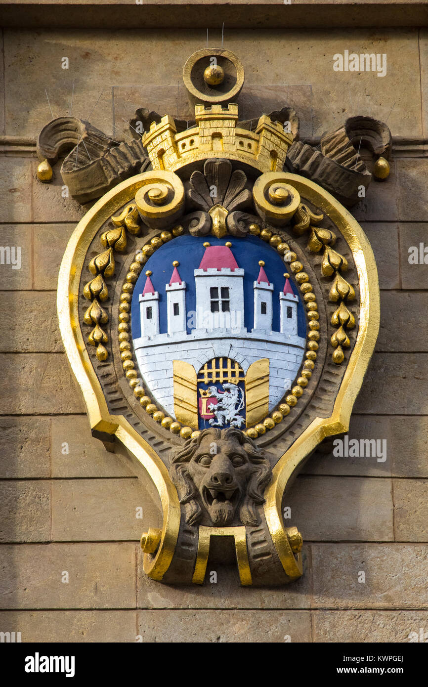 Una vista di uno dello stemma della città di Praga nella Repubblica Ceca. Foto Stock