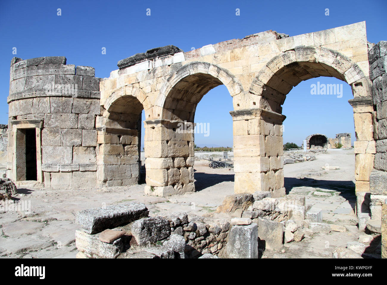 Rovine del grande cancello in Hyerapolis in Turchia Foto Stock