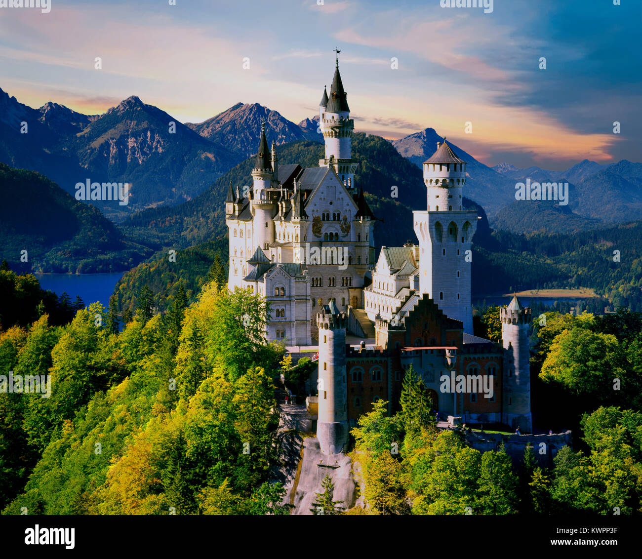 DE - Baviera: Il Castello di Neuschwanstein Foto Stock