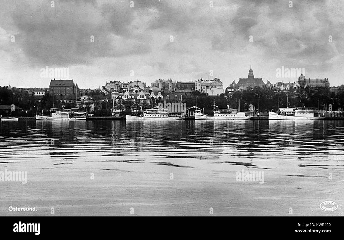Un'immagine storica di Östersund, una città nel centro della Svezia, conosciuta per i suoi paesaggi panoramici, la vita culturale e il suo significato come centro amministrativo e regionale. Foto Stock