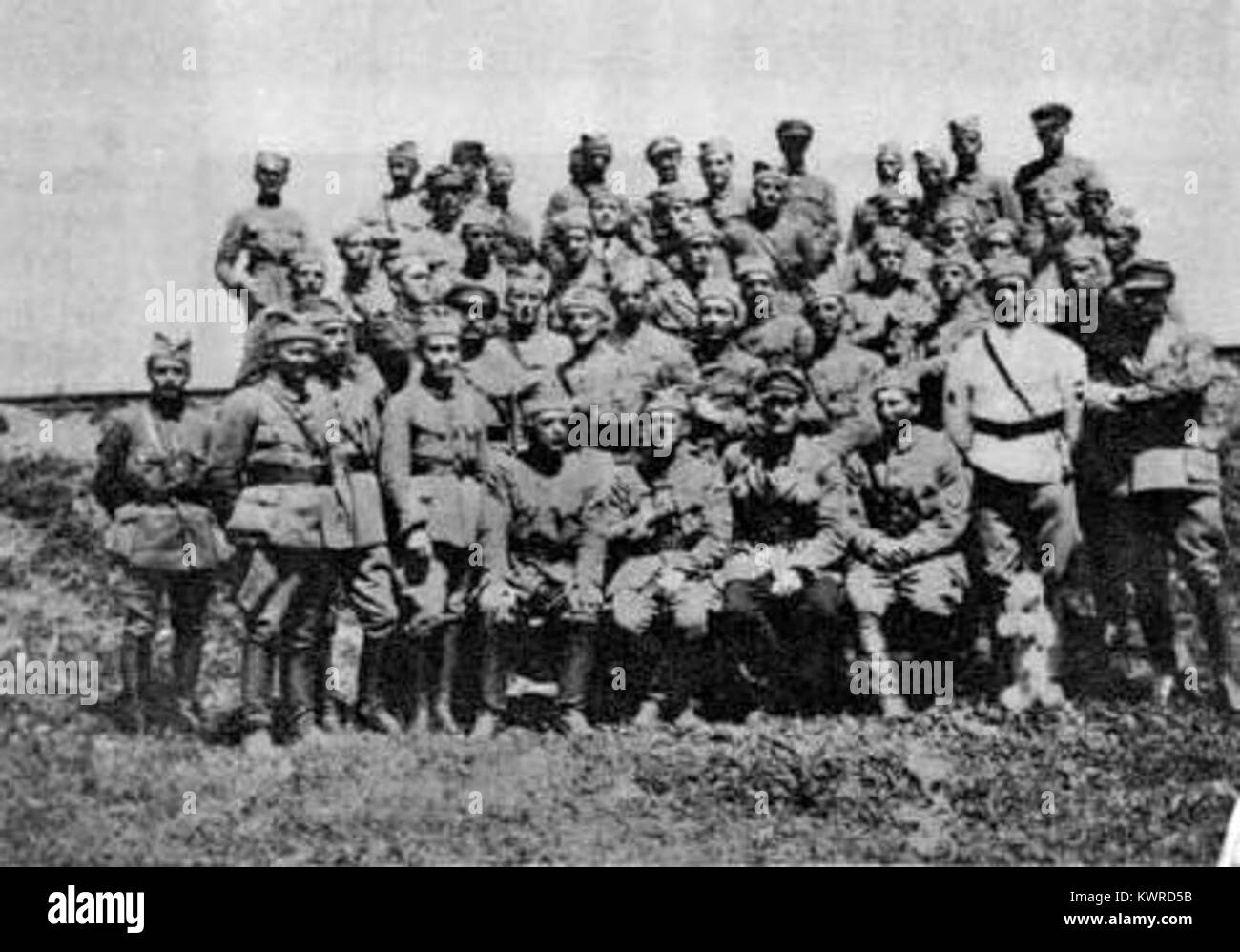 Questa fotografia storica mostra i soldati del 3° battaglione slovacco del reggimento jugoslavo di stanza a Tomsk, in Russia, all'inizio del XX secolo. Foto Stock