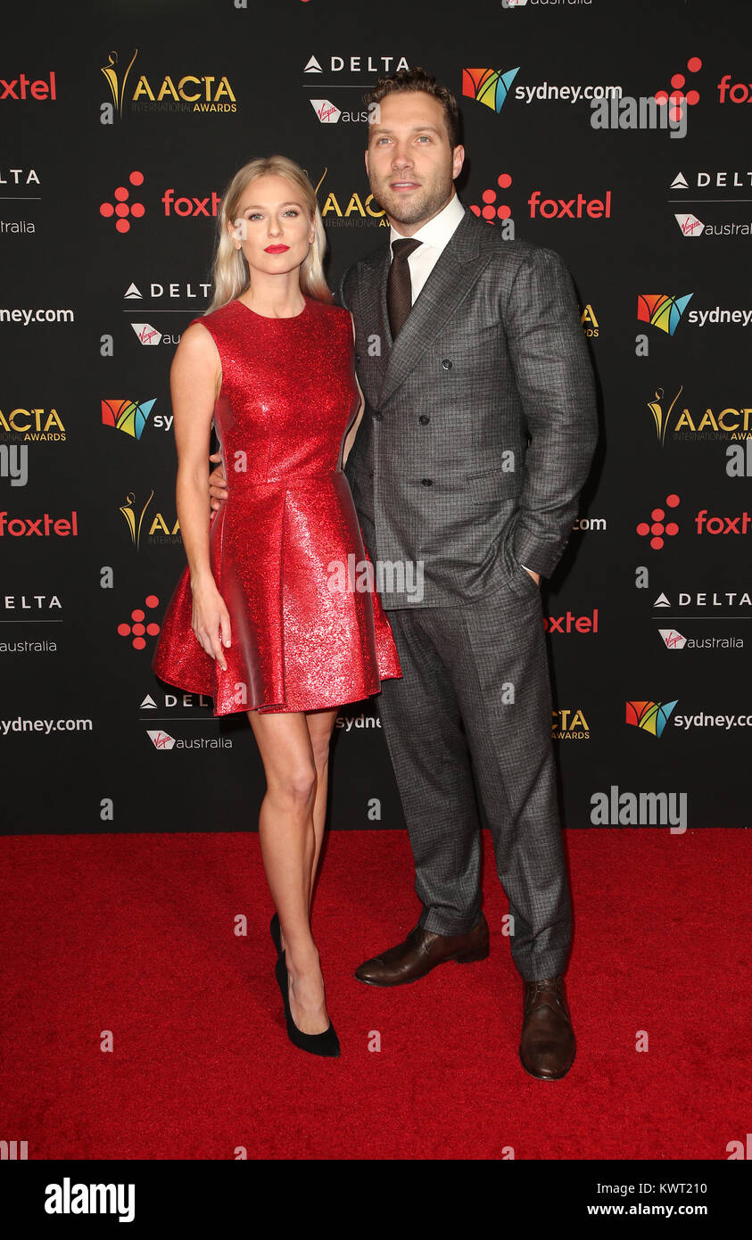 Di Los Angeles. Ca. Gen 5, 2018. Jai Courtney, Mecki Dent, alla settima AACTA premi internazionali a Avalon Hollywood a Los Angeles, la California il 5 gennaio 2018. Credito: Faye Sadou/media/punzone Alamy Live News Foto Stock