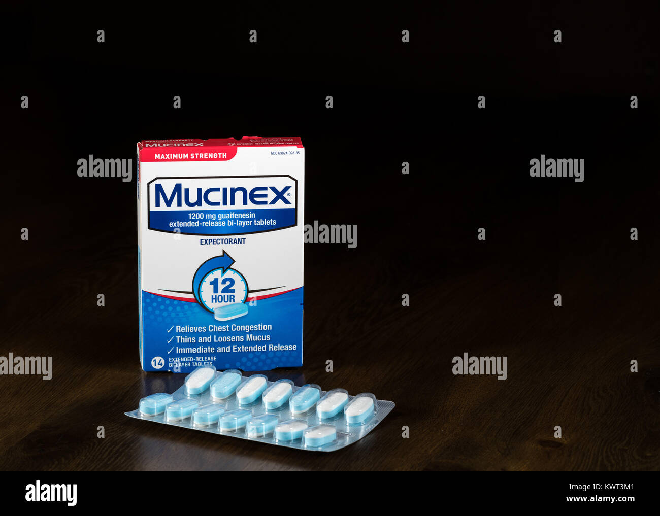 Mucinex espettorante pacchetto di medicina Foto Stock