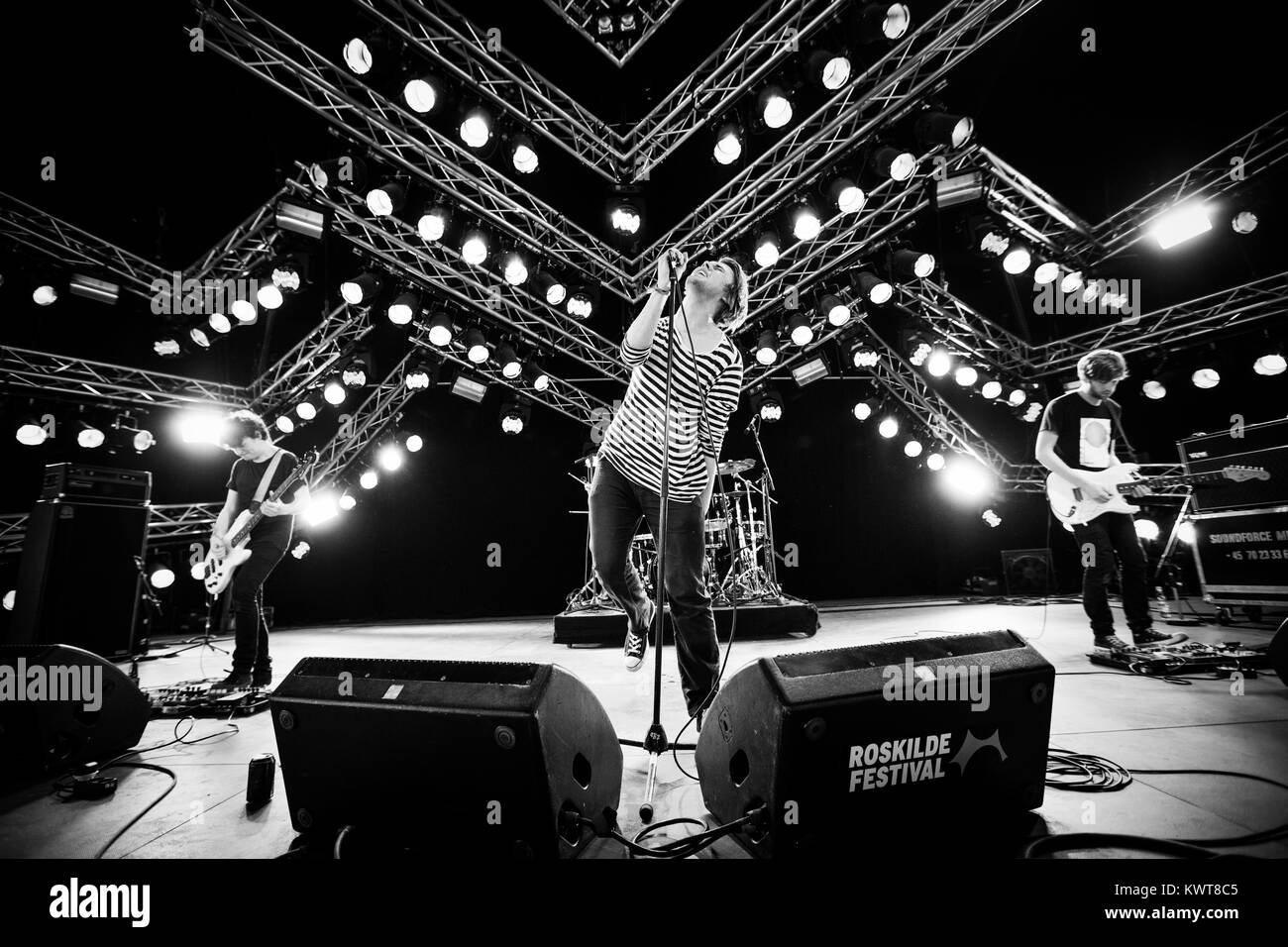 L'Iride rock band Band ragazza esegue un concerto dal vivo presso il Danish music festival Roskilde Festival 2015. Qui la cantante Dara Kiely è raffigurato dal vivo sul palco. Danimarca, 04/07 2015. Foto Stock