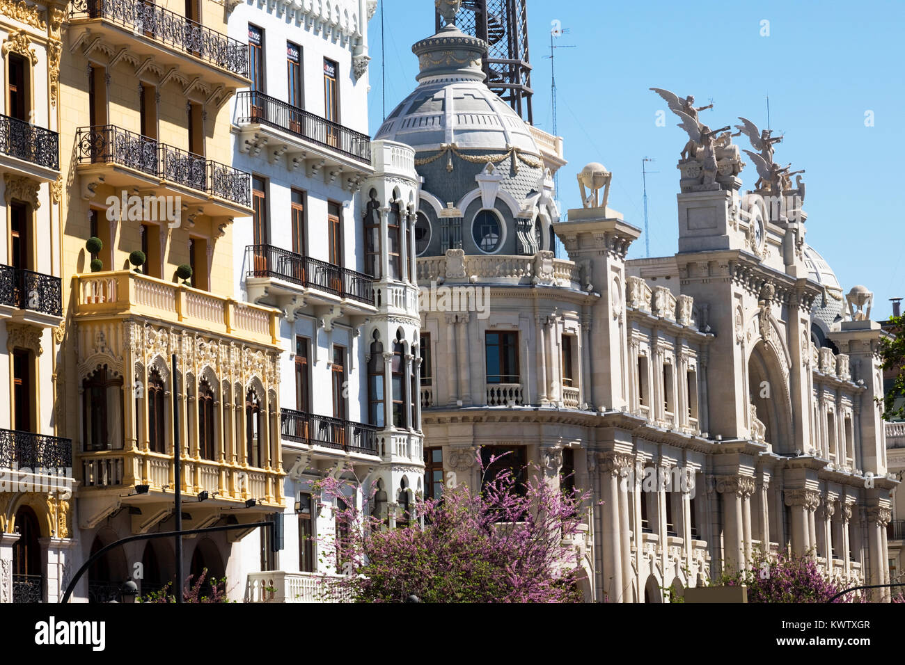 Edifici in Plaza del Ayuntamiento Square, Valencia, Spagna Foto Stock