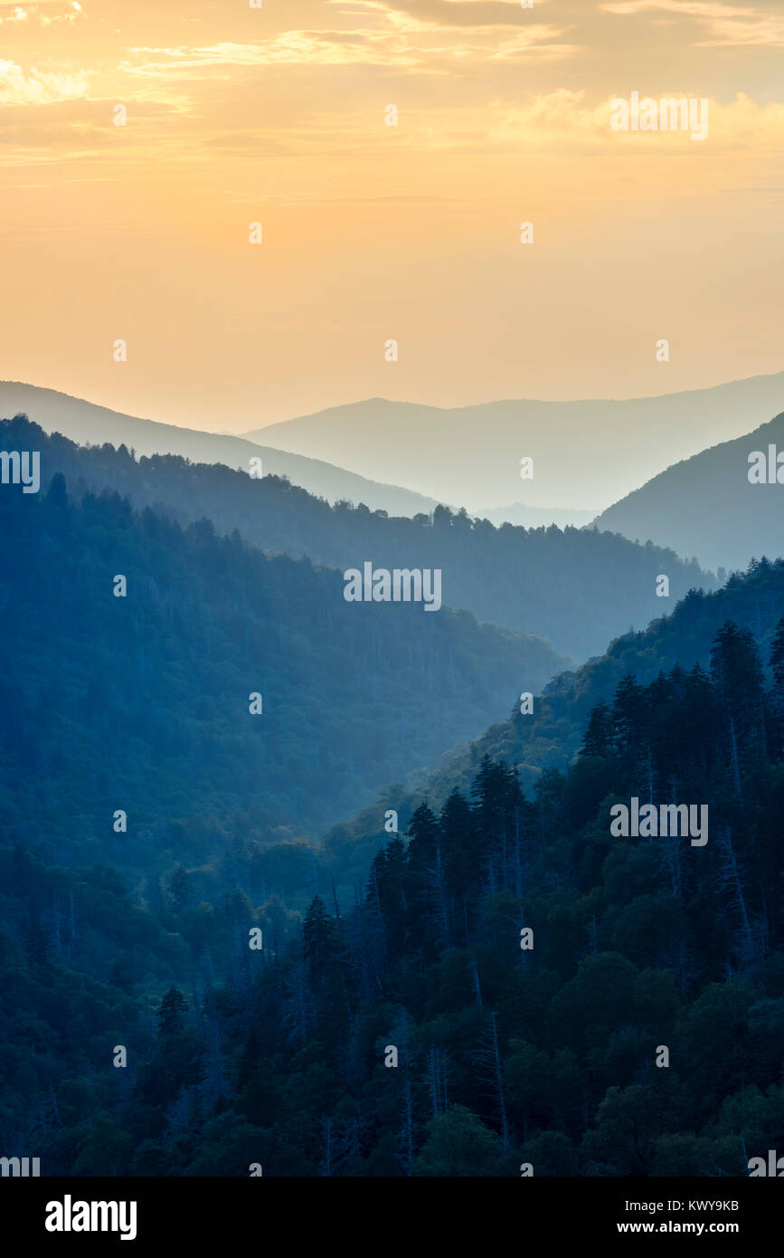 Tramonto dal divario ritrovata nel Parco Nazionale di Great Smoky Mountains. Foto Stock