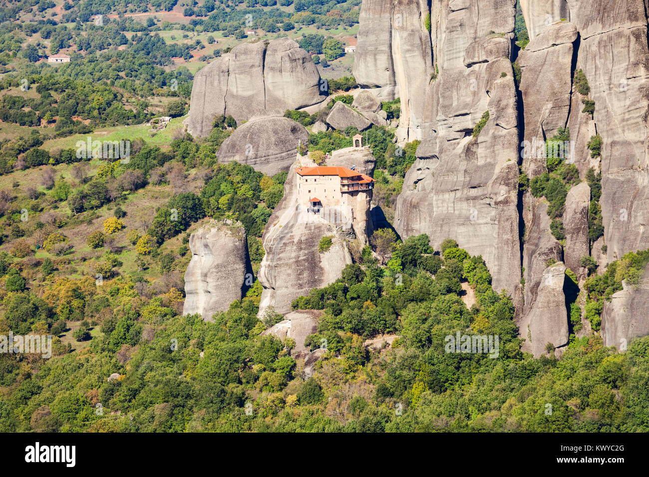 Il monastero di San Nicola Anapausas a Meteora. Meteora è uno dei più grandi complessi costruiti orientale di monasteri ortodossi in Grecia. Foto Stock