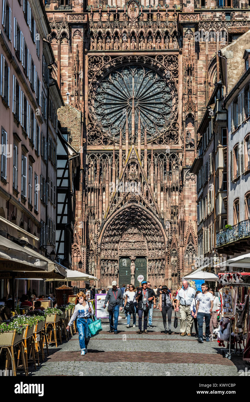 Cattedrale di Notre-dame, Strasburgo, Alsazia, dipartimento del Bas-Rhin, Francia Foto Stock