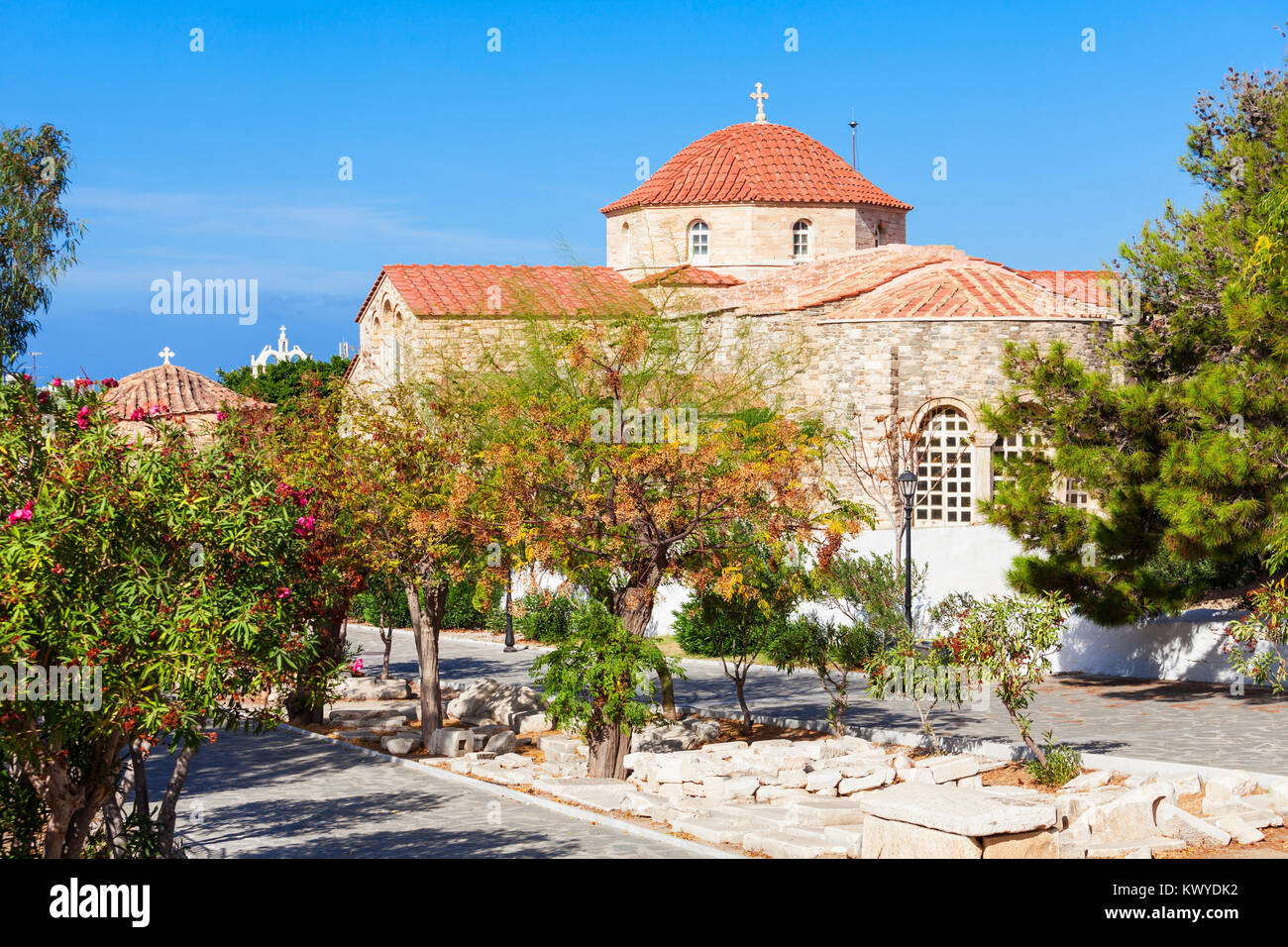 Panagia Ekatontapyliani o chiesa di 100 porte è una storica chiesa bizantina complesso nella città di Parikia sull isola di Paros in Grecia Foto Stock