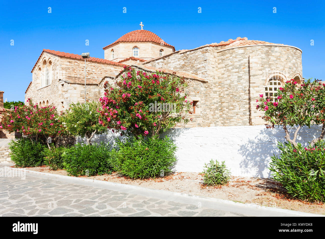 Panagia Ekatontapyliani o chiesa di 100 porte è una storica chiesa bizantina complesso nella città di Parikia sull isola di Paros in Grecia Foto Stock