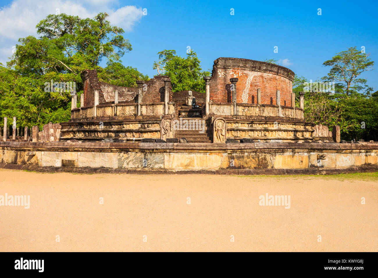 Polonnaruwa Vatadage è antica struttura risalente a Polonnaruwa Regno di Sri Lanka. Foto Stock