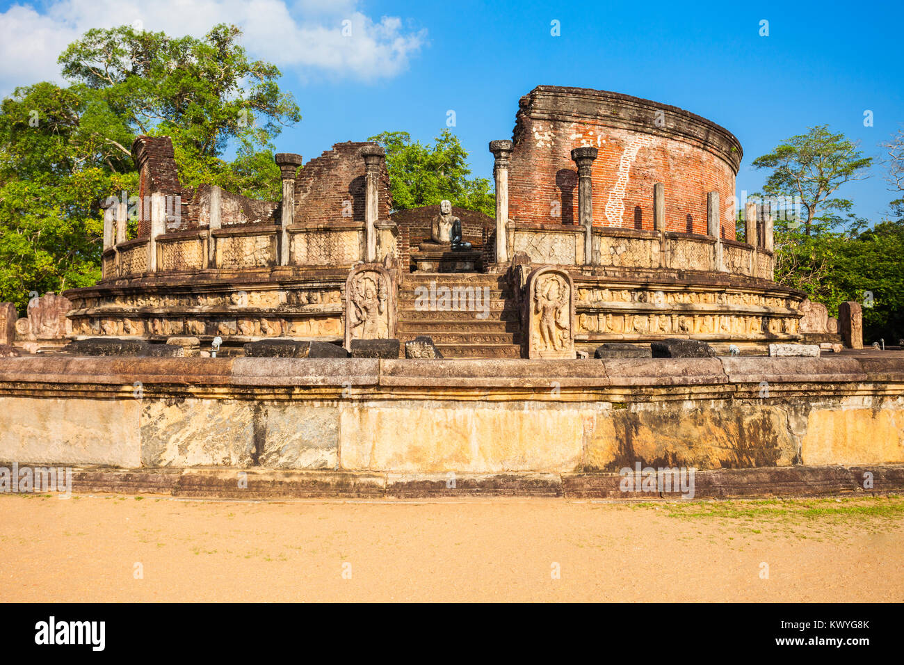 Polonnaruwa Vatadage è antica struttura risalente a Polonnaruwa Regno di Sri Lanka. Foto Stock