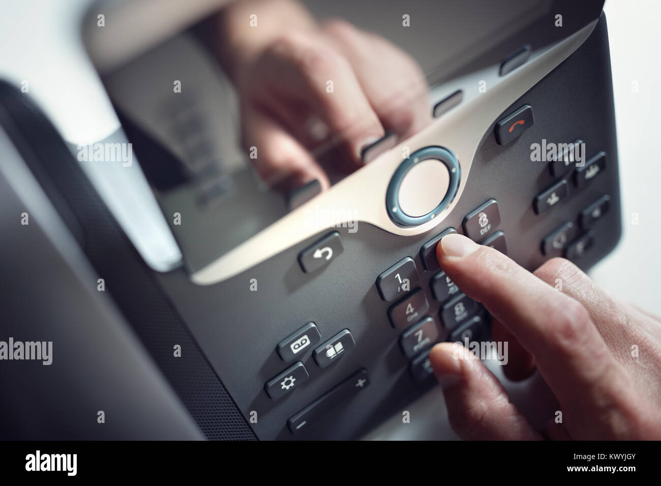 Composizione del tastierino del telefono per comunicazioni, contatti e assistenza clienti Foto Stock
