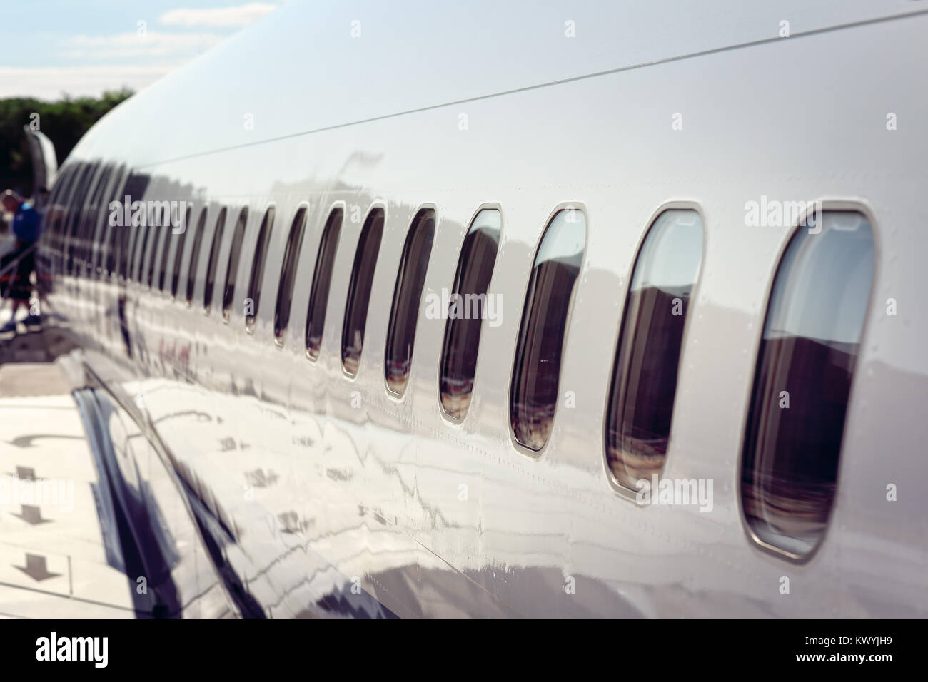 Windows su aereo lo sbarco dopo l arrivo all aeroporto di vacanza Foto Stock