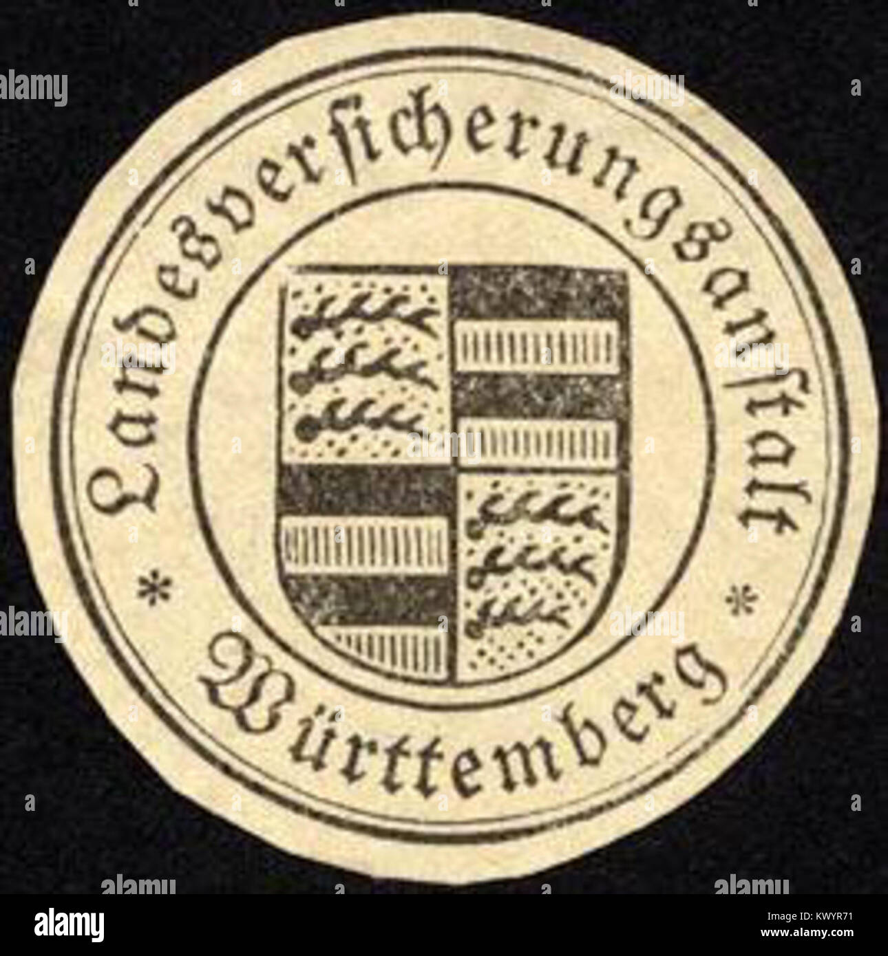 Questo sigillo rappresenta l'istituto statale di assicurazione di Württemberg, in Germania, utilizzato per la documentazione ufficiale relativa all'assicurazione sociale e all'amministrazione del welfare all'inizio del XX secolo. Foto Stock