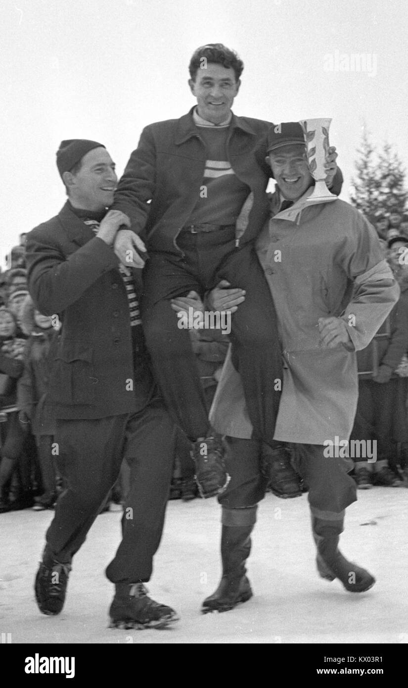 Ritratto di Simon Slättvik, 1959, una fotografia della metà del XX secolo che riflette lo stile del ritratto e il contesto storico. Foto Stock